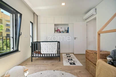 Apartamento T3 para Venda em Oeiras e São Julião da Barra, Paço de Arcos e Caxias