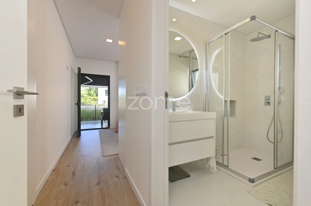 Apartamento T3 para Venda em Oeiras e São Julião da Barra, Paço de Arcos e Caxias Foto 10