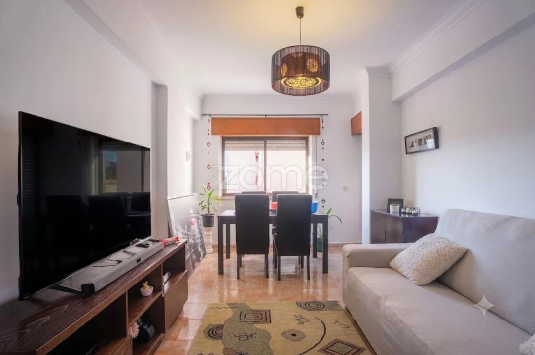 Apartamento T2 para Venda em Cacém e São Marcos Foto 4