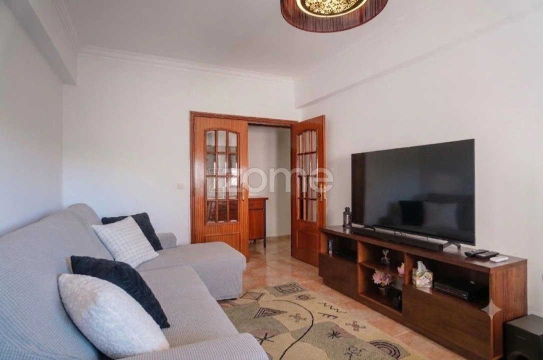 Apartamento T2 para Venda em Cacém e São Marcos Foto 5