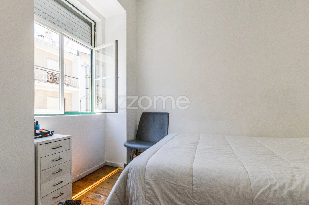 Apartamento T2 para Venda em Arroios Foto 5
