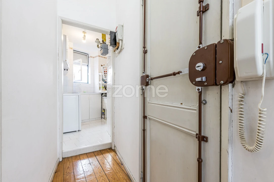 Apartamento T2 para Venda em Arroios Foto 2