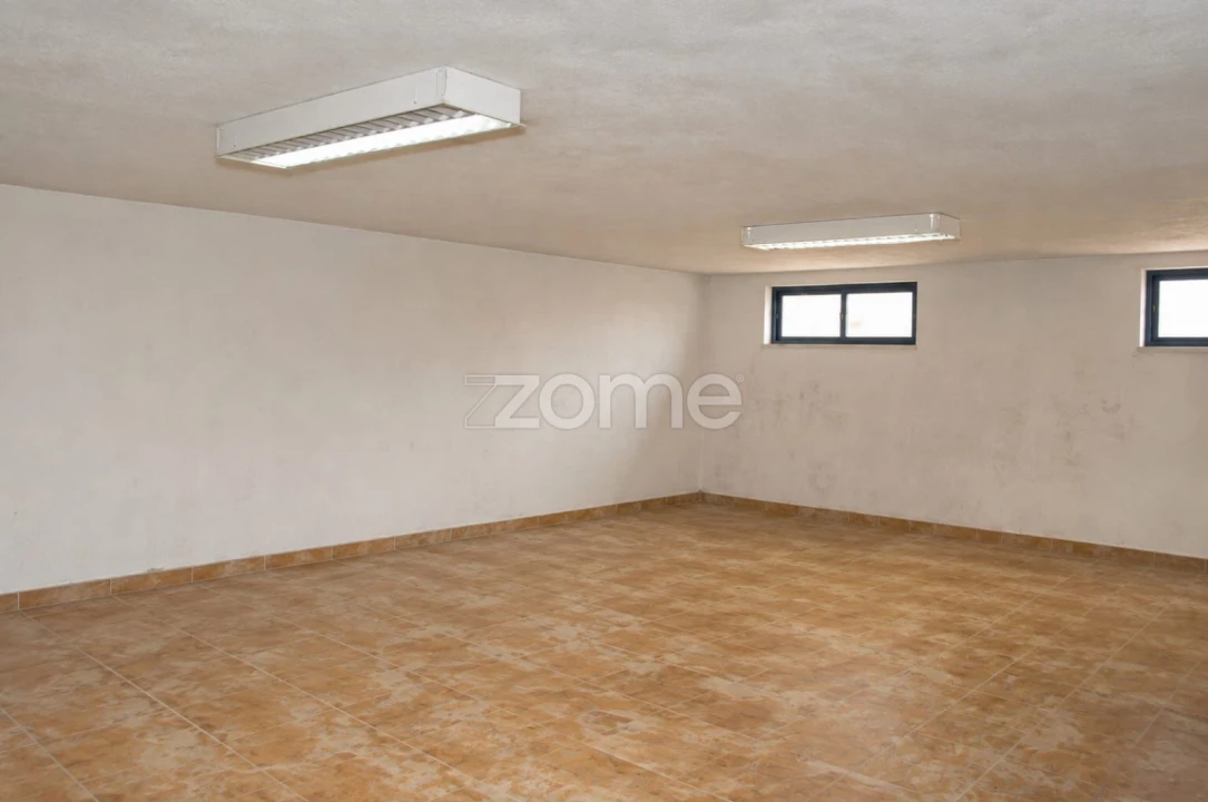 Apartamento T2 para Venda em Seixal, Arrentela e Aldeia de Paio Pires Foto 25