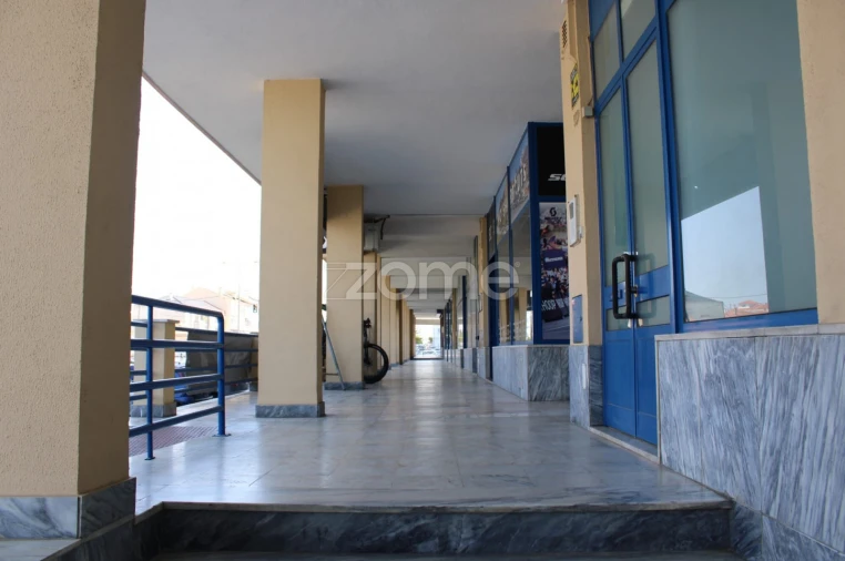 Apartamento T2 para Venda em Seixal, Arrentela e Aldeia de Paio Pires Foto 32