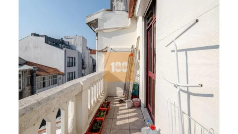 Apartamento T1 para Venda em Cedofeita, Santo Ildefonso, Sé, Miragaia, São Nicolau e Vitória