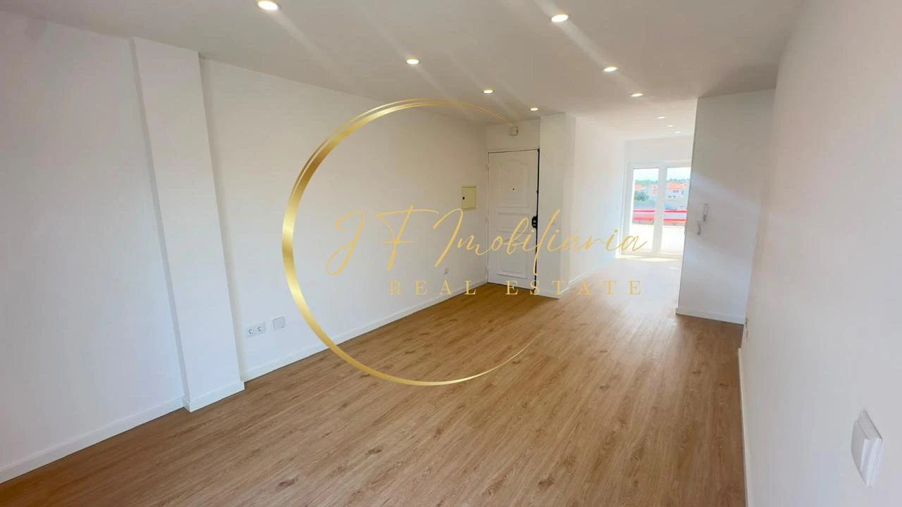Apartamento T2 para Venda em Gafanha da Nazaré Foto 4