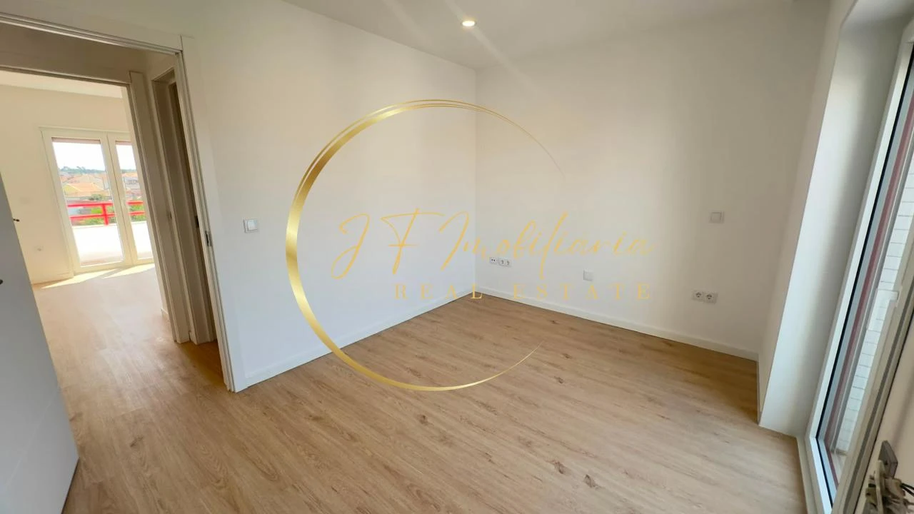 Apartamento T2 para Venda em Gafanha da Nazaré Foto 12
