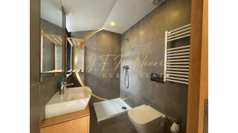 Apartamento T2 para Arrendamento em Glória e Vera Cruz