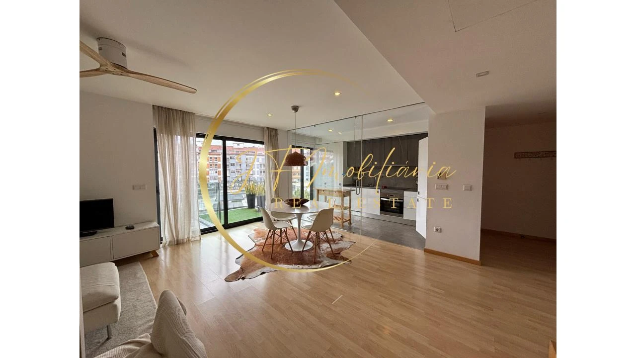 Apartamento T2 para Arrendamento em Glória e Vera Cruz Foto 1