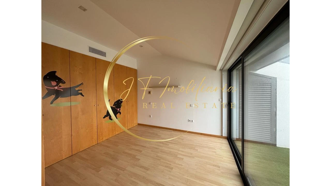 Apartamento T2 para Arrendamento em Glória e Vera Cruz Foto 7