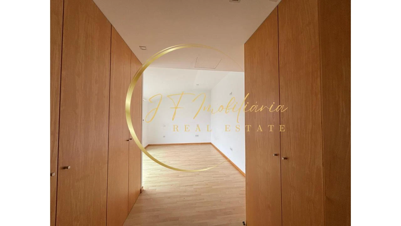 Apartamento T2 para Arrendamento em Glória e Vera Cruz Foto 9