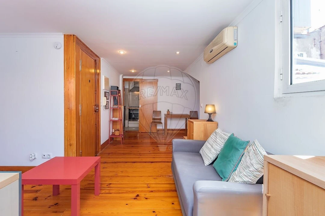 Apartamento T1 para Venda em Misericórdia Foto 2