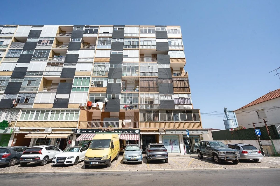 Apartamento T2 para Venda em Amora Foto 18