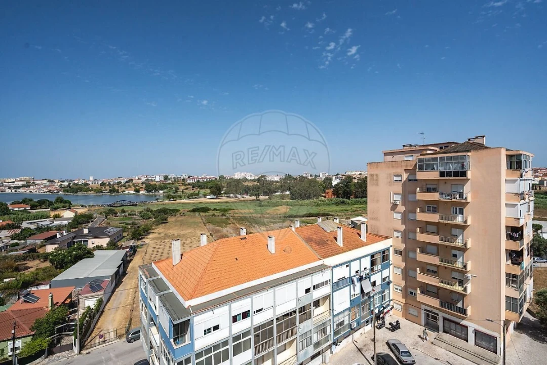 Apartamento T2 para Venda em Amora Foto 14