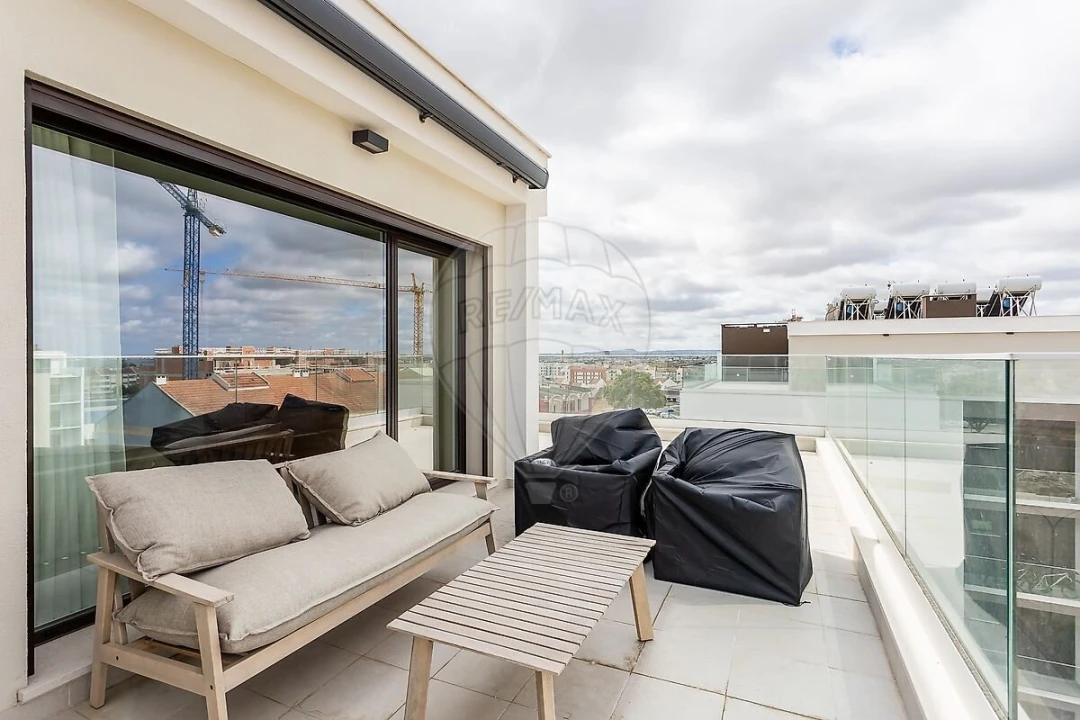 Apartamento T5 para Venda em Montijo e Afonsoeiro Foto 36