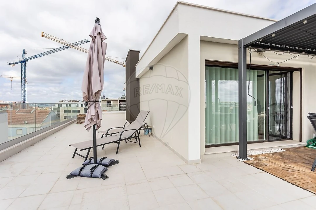Apartamento T5 para Venda em Montijo e Afonsoeiro Foto 33
