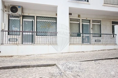 Loja para Venda em São Domingos de Rana