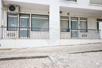 Loja para Venda em São Domingos de Rana