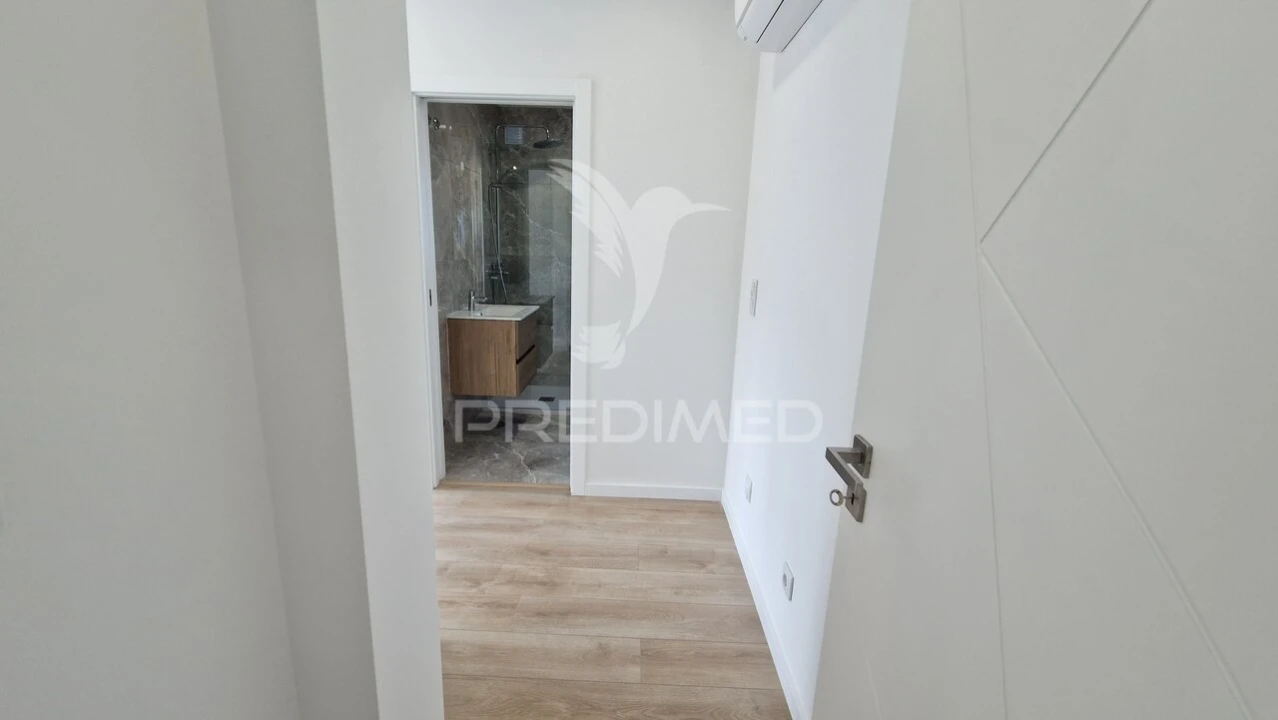 Moradia T3 para Venda em Fernao Ferro Foto 10