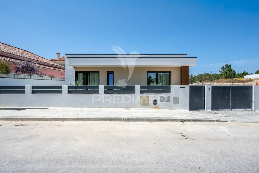 Moradia T3 para Venda em Fernao Ferro Foto 1