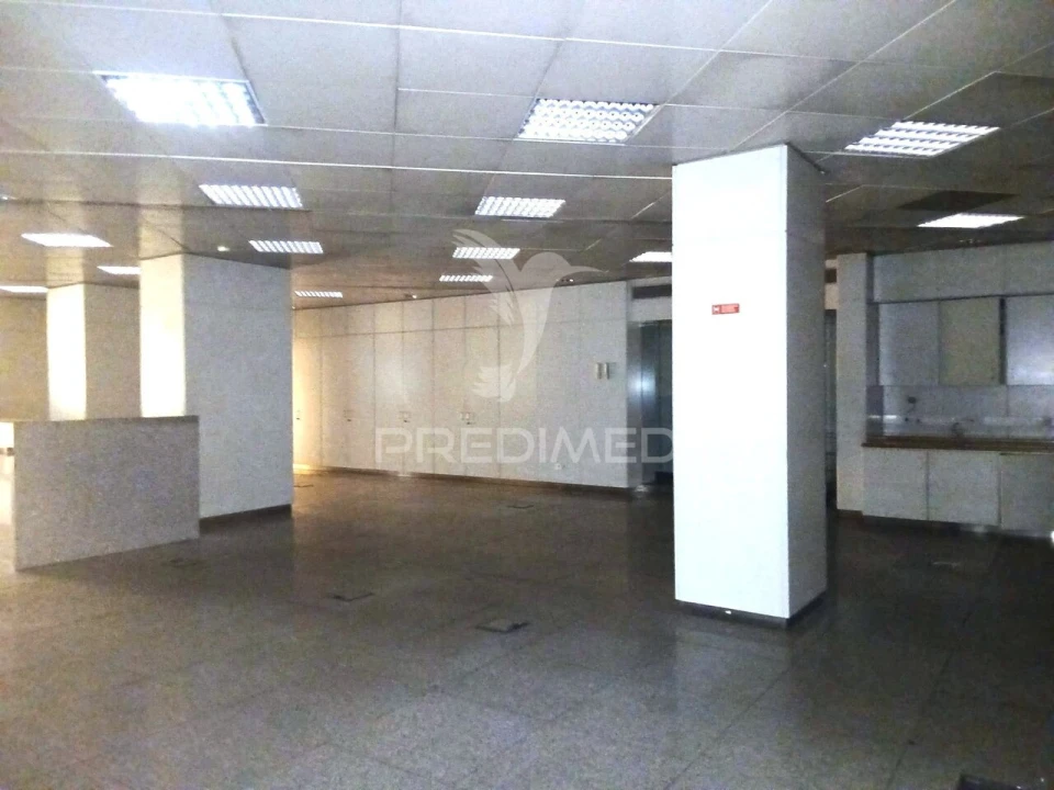 Loja para Venda em Rio Tinto Foto 3