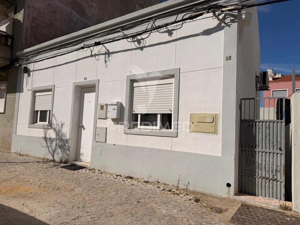 Moradia T2 para Venda em Baixa da Banheira e Vale da Amoreira Foto 40