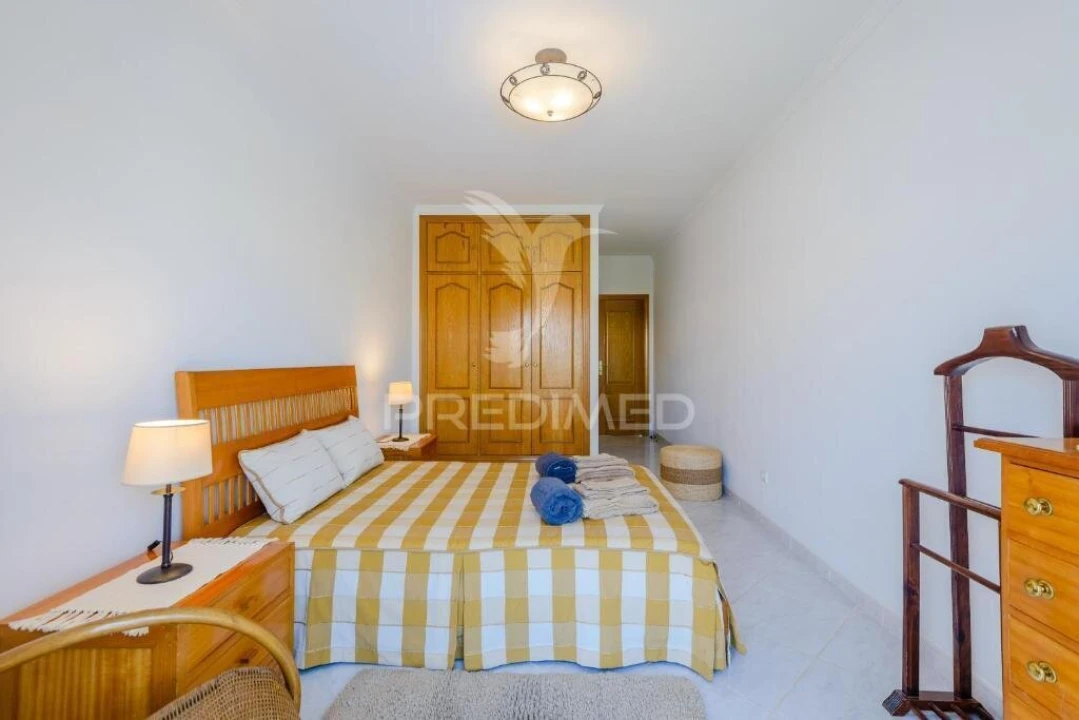 Apartamento T2 para Venda em Quarteira Foto 16