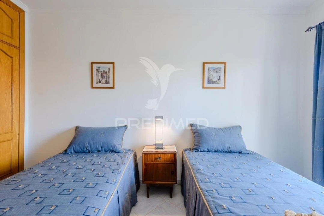 Apartamento T2 para Venda em Quarteira Foto 21