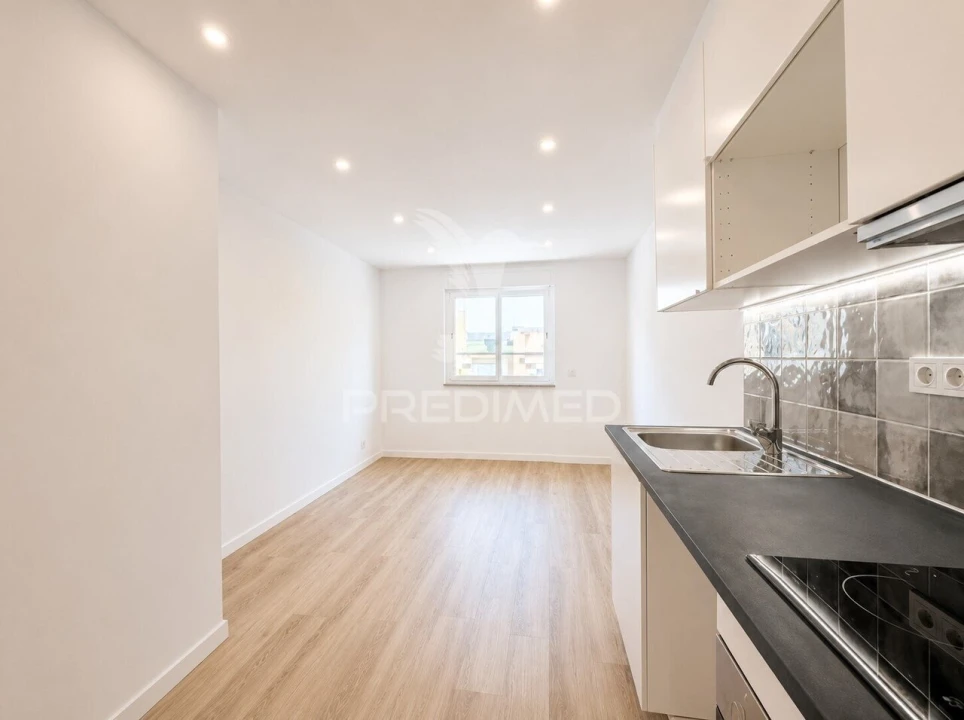 Apartamento T2 para Venda em Odivelas Foto 1