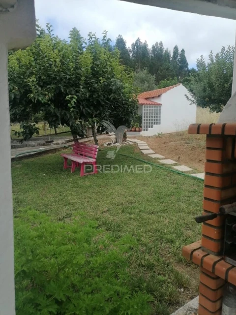 Moradia T3 para Venda em Pussos São Pedro