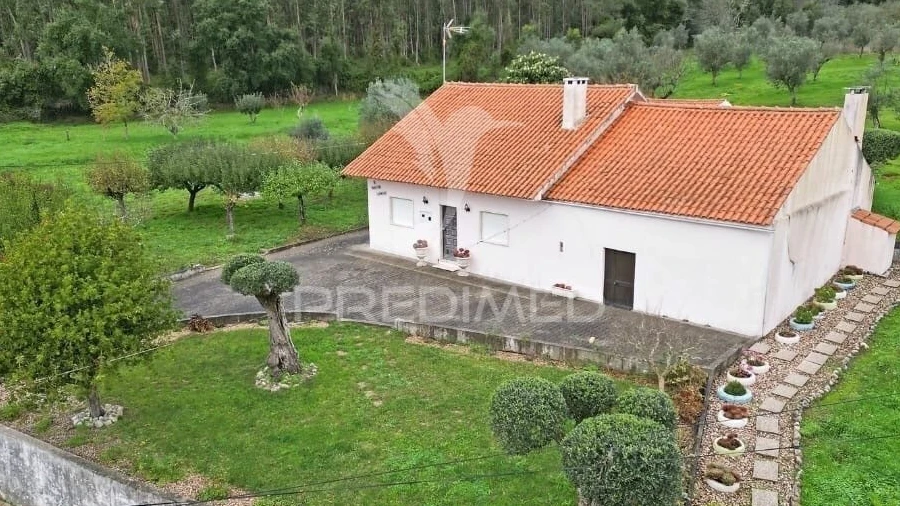 Moradia T3 para Venda em Pussos São Pedro