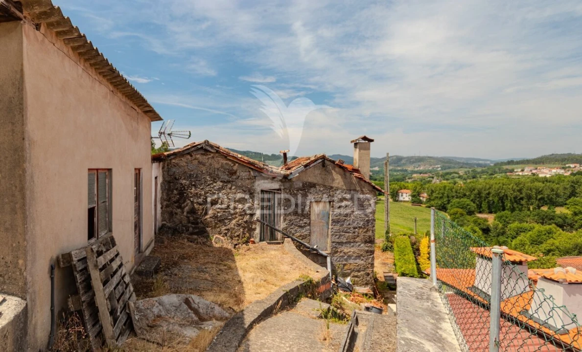 Moradia T3 para Venda em Pombeiro de Ribavizela Foto 8