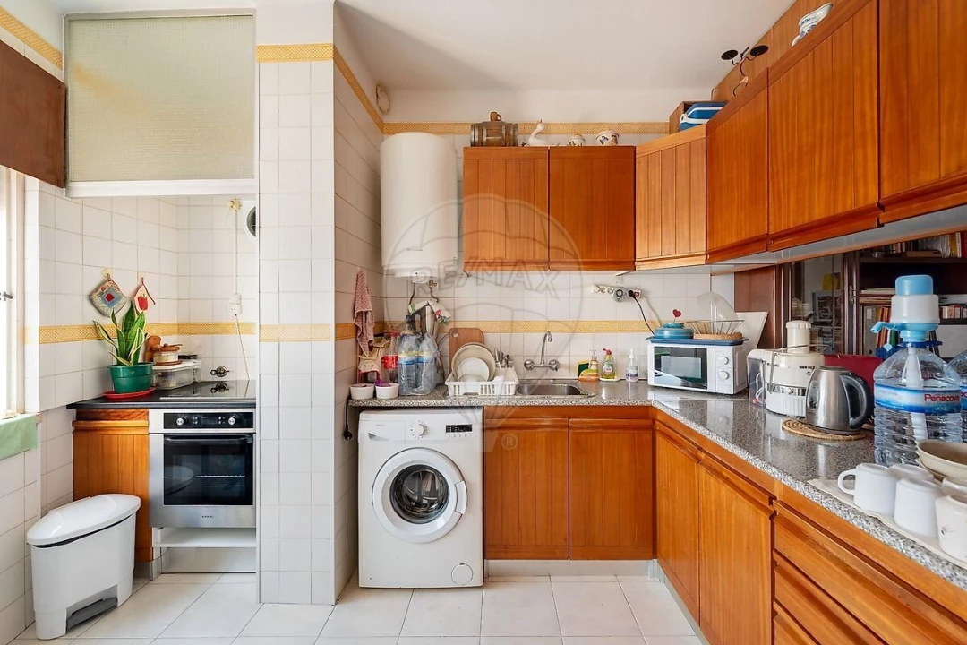 Apartamento T1 para Venda em Lagos (São Sebastião e Santa Maria) Foto 5