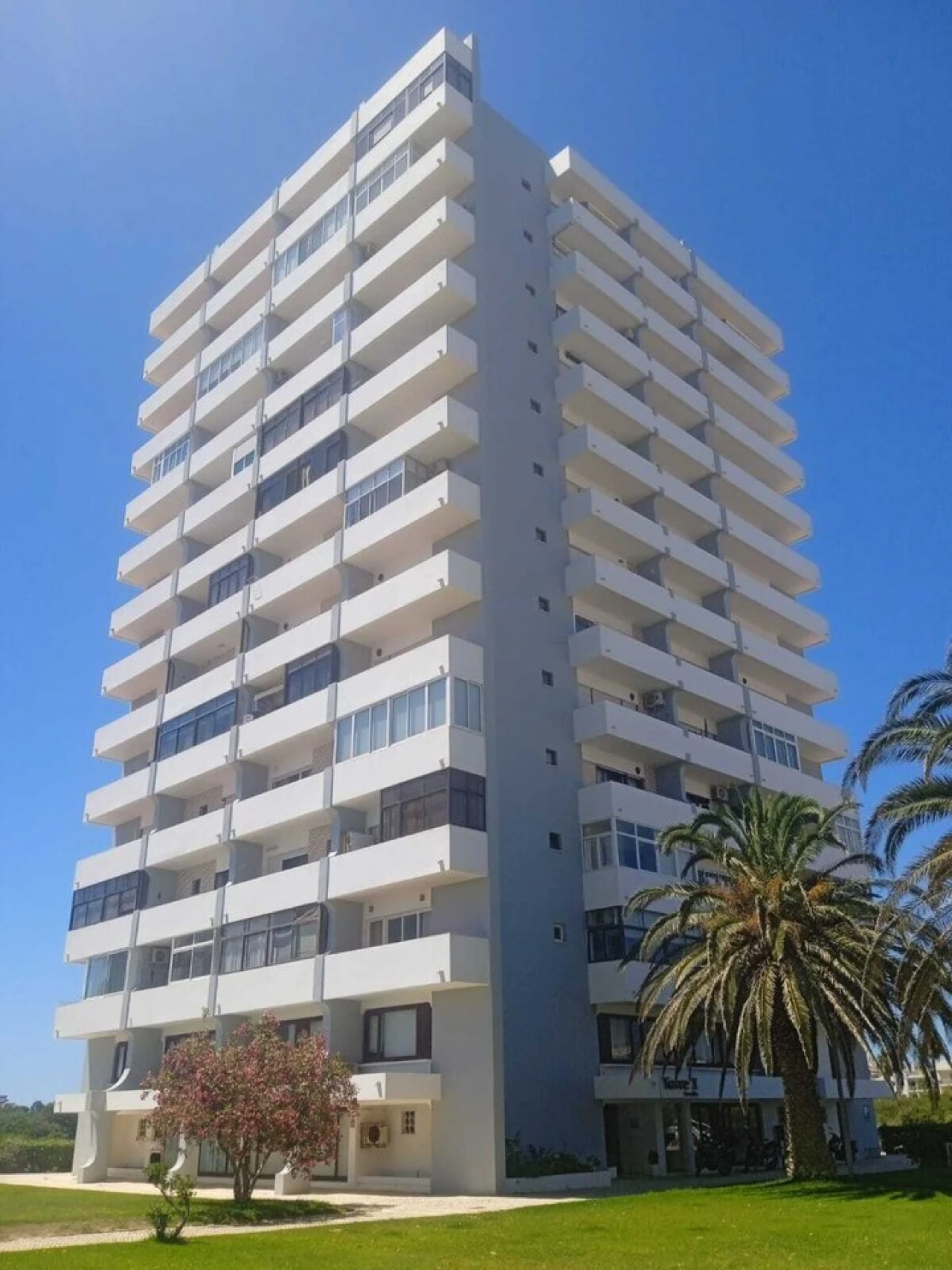 Apartamento T1 para Venda em Alvor Foto 4