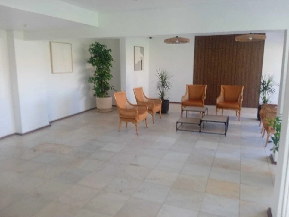 Apartamento T1 para Venda em Alvor Foto 9