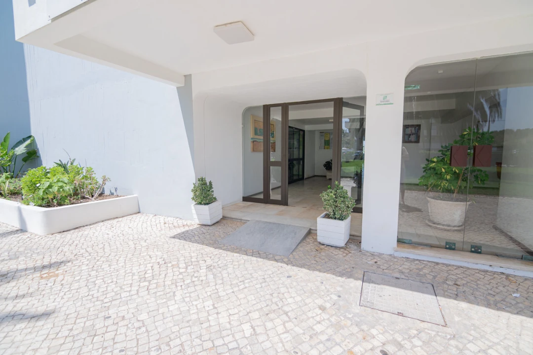 Apartamento T1 para Venda em Alvor Foto 7