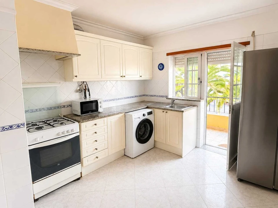 Apartamento T2 para Venda em Armação de Pera Foto 3