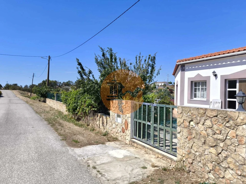 Moradia T3 para Venda em Azinhal Foto 2