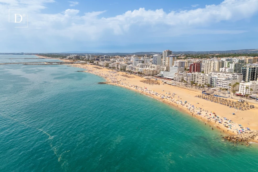 Apartamento T2 para Venda em Quarteira Foto 6