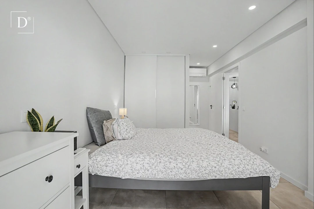 Apartamento T2 para Venda em Quarteira Foto 13