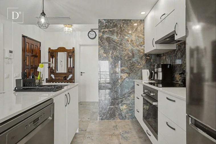Apartamento T2 para Venda em Quarteira Foto 9