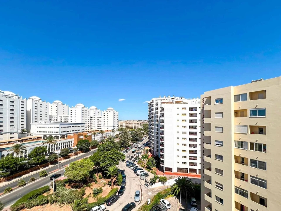 Apartamento T1 para Venda em Portimão Foto 3