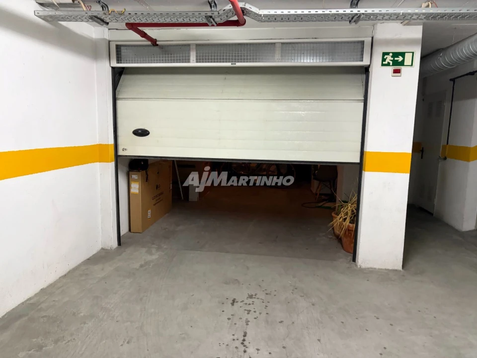 Apartamento T2 para Arrendamento em Águas Livres Foto 12