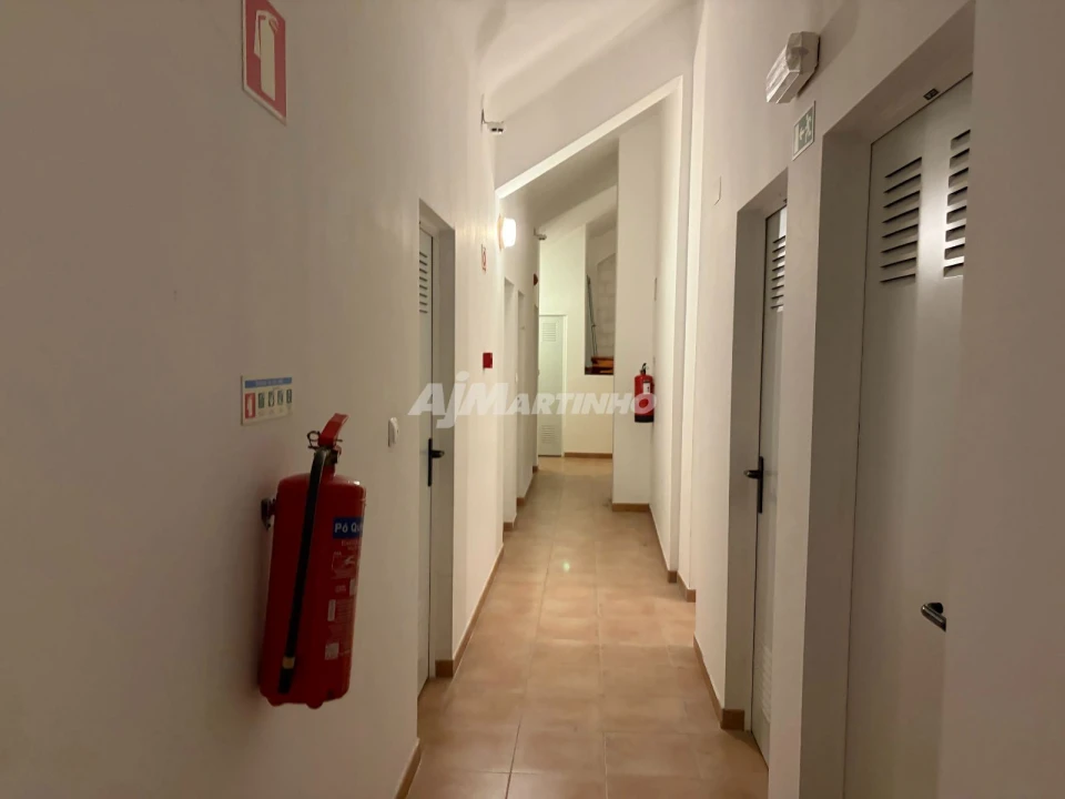 Apartamento T2 para Arrendamento em Águas Livres Foto 14