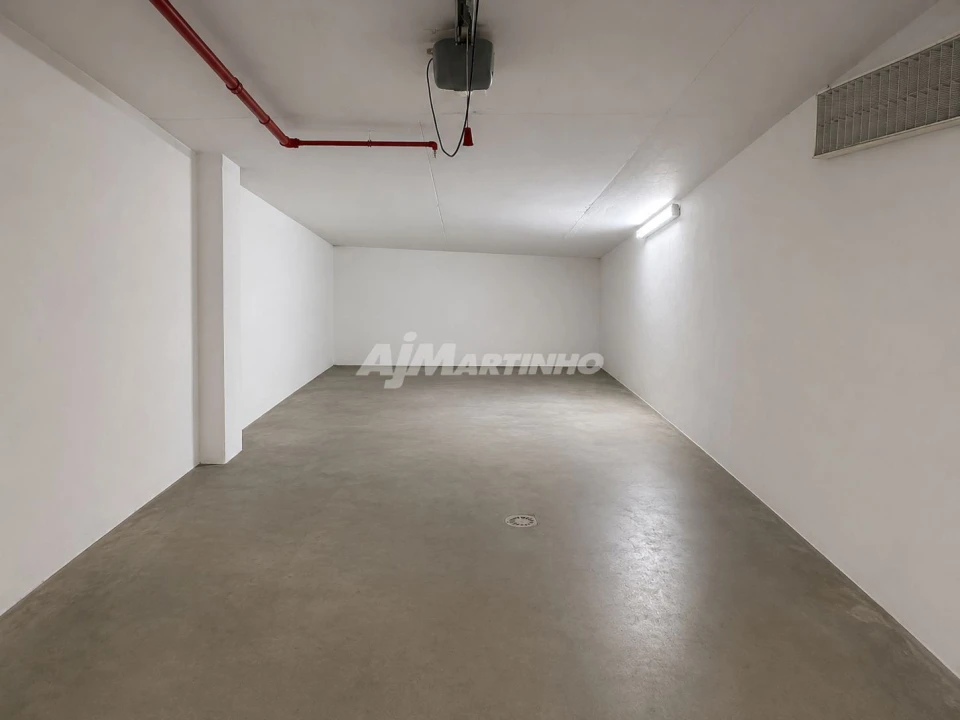 Apartamento T2 para Arrendamento em Águas Livres Foto 13