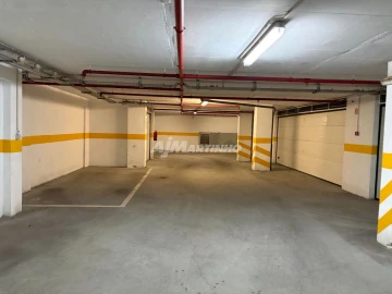 Apartamento T2 para Arrendamento em Águas Livres