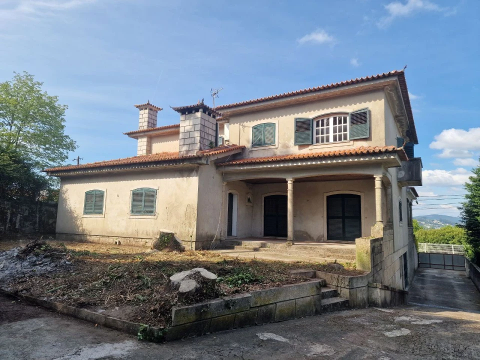 Moradia T5 para Venda em Brufe Foto 5