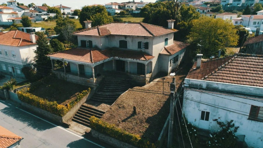 Moradia T5 para Venda em Brufe
