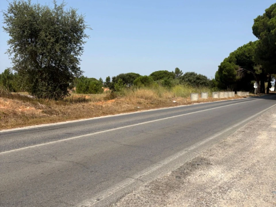 Terreno Comércio / Armazém para Venda em Quinta do Anjo Foto 9