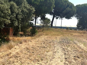 Terreno Comércio / Armazém para Venda em Quinta do Anjo